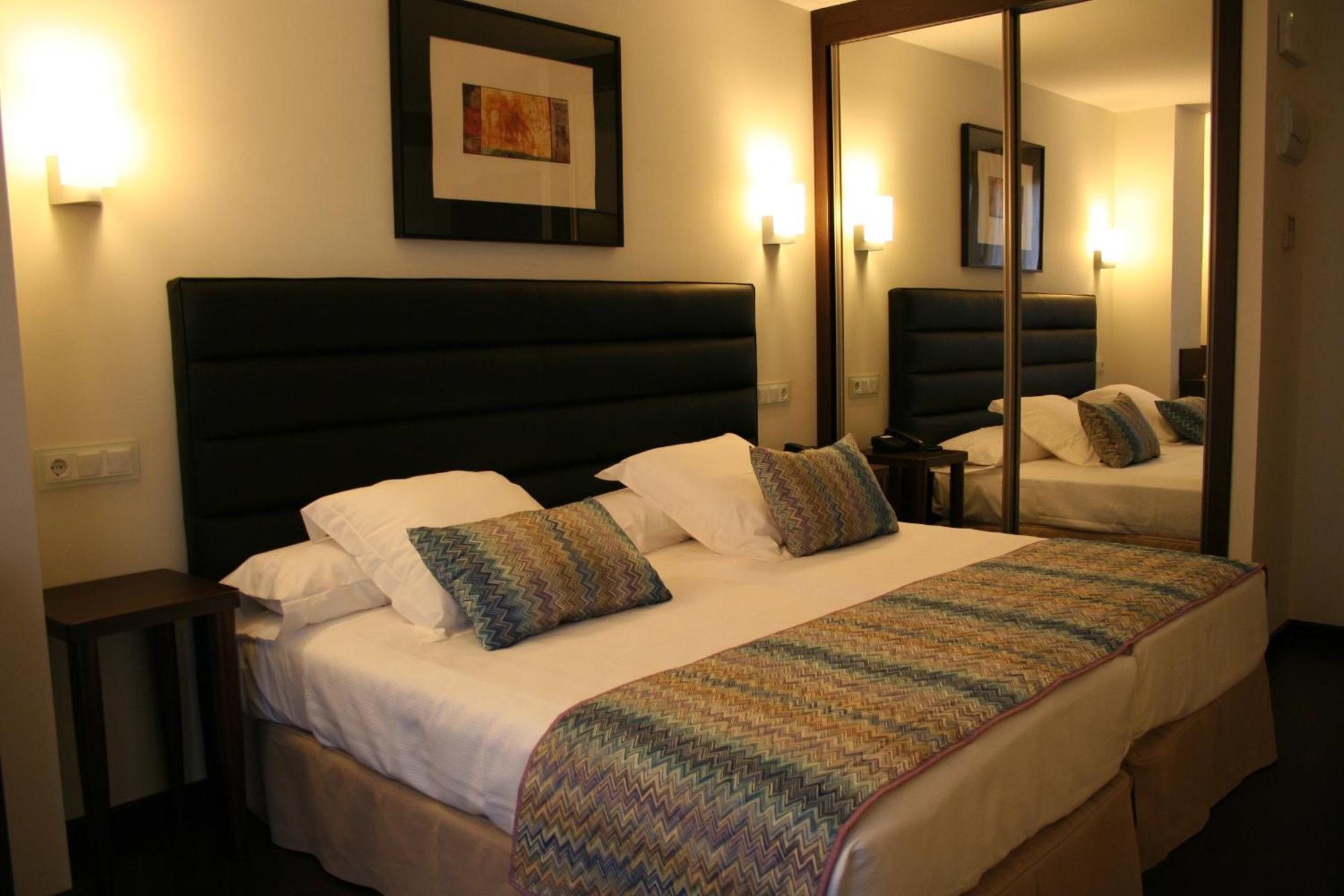 Hotel Villa Rosario Ii, Edificio Moderno Ribadesella Eksteriør bilde